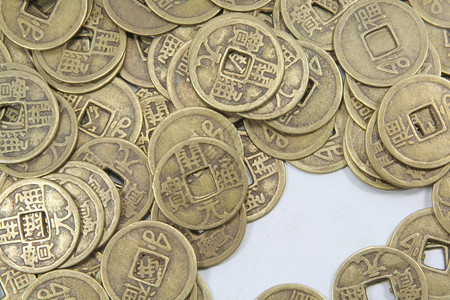 亚洲旧商业货币硬币青铜白色黄铜文化财富现金风水古董旅行金子古老的高清图片素材