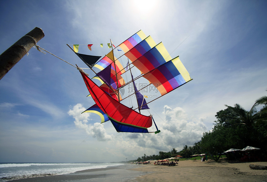 吹风筝休闲运动闲暇海滩天空航行玩具乐趣风筝追求图片