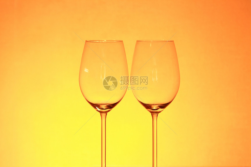 清空的葡萄酒杯饮料饮食周年酒精纪念日餐具高脚杯玻璃图片