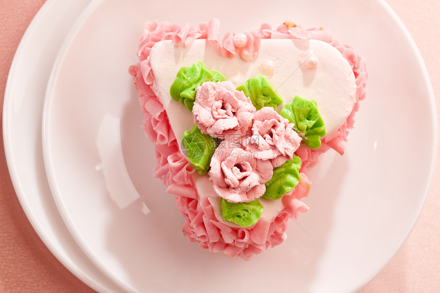 花边蛋糕奶油食物甜点糕点玫瑰粉色图片