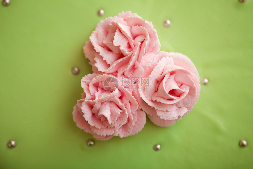蛋糕的花朵玫瑰糕点沙漠奢华派对桌子美食面包奶油食物图片