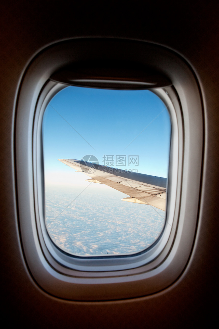 飞机窗口港口天空运输舷窗喷射翅膀飞行航班旅行航空图片