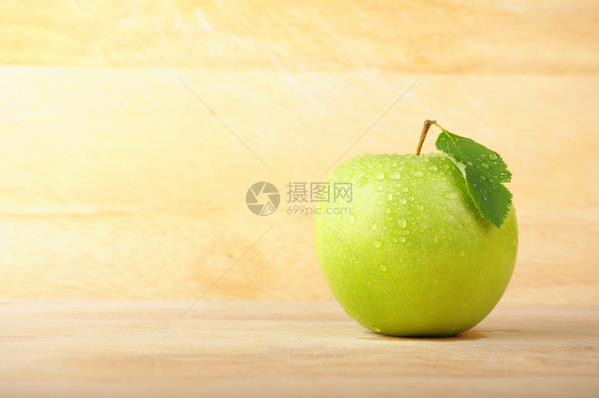苹果和复制空间食物水果绿色木头空白图片