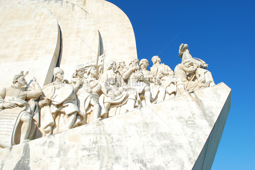 位于葡萄牙里斯本的海发现纪念碑帆船水手纪念馆航海旅游指令装饰品石头探险家对角线图片
