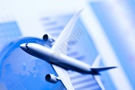 国际航班商业降落高清图片