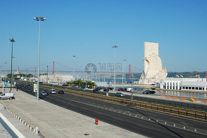里斯本在葡萄牙的城市风景旅行蓝色建筑历史航海天空历史性旅游景观人行道图片