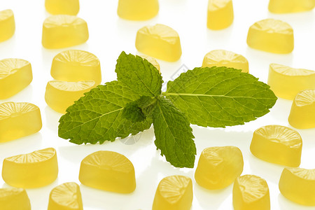柠檬红酒口香糖白色果味小吃食物红色蜜饯肉质牙龈软糖垃圾背景图片
