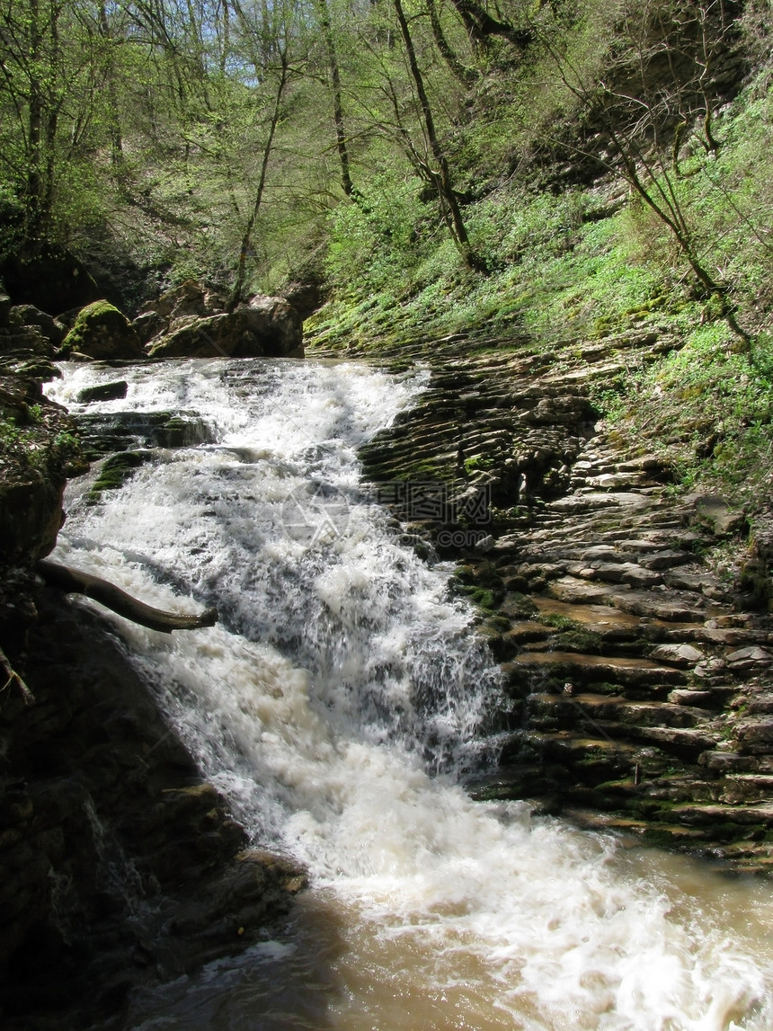 瀑布水分岩石山脉自然保护区树木对象旅行游览石头频道图片