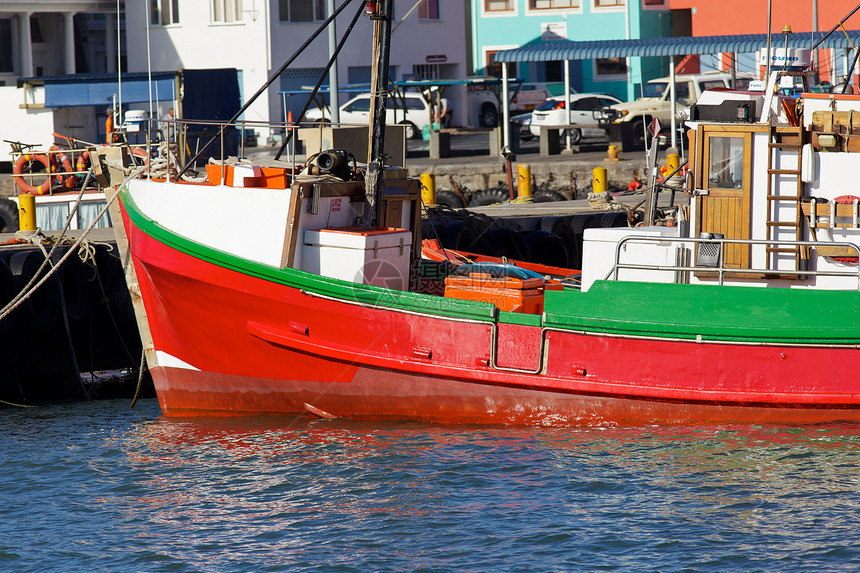 渔船钓鱼血管半岛反射海洋红色码头船柱绳索图片