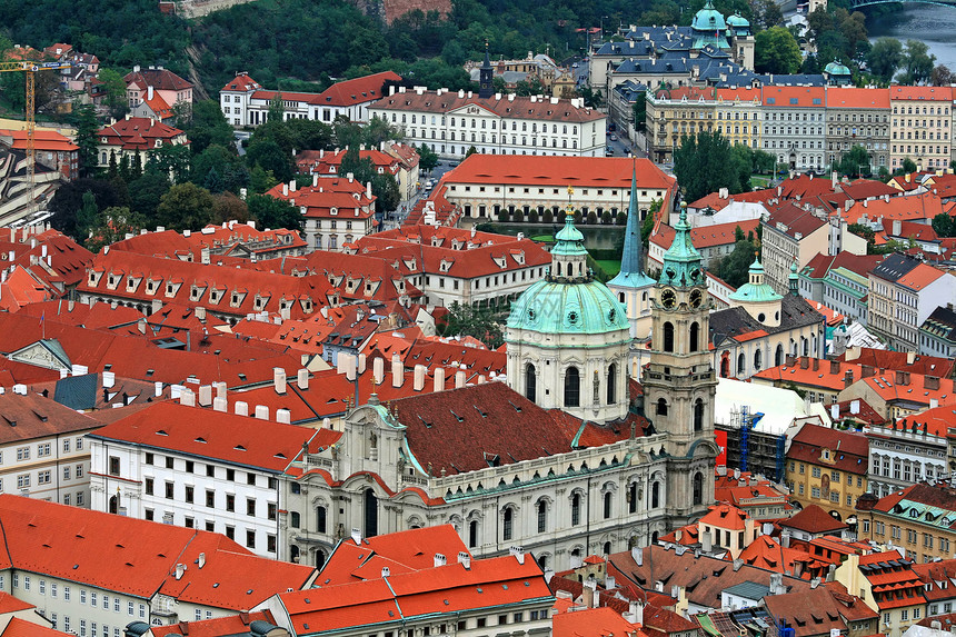 布拉格的空中观察旅行住宅剧院街道城市教会历史首都中心石头图片