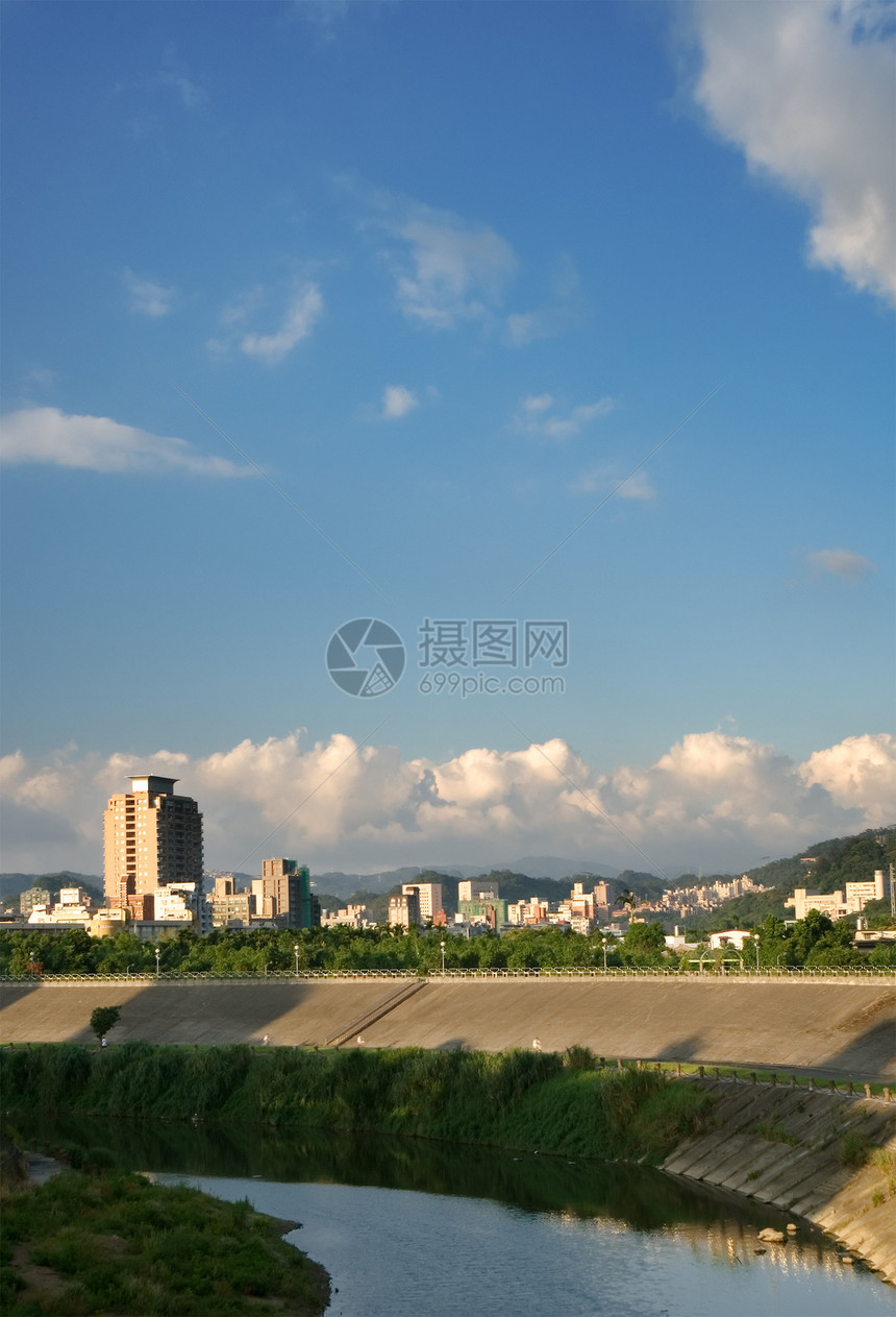 城市在白天场景建筑学公寓地标构造景观全景住宅住房摩天大楼图片