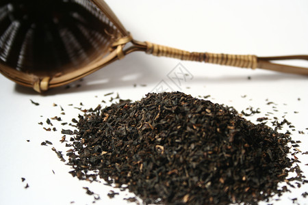 准备茶茶小豆蔻厨房肉桂盘子绿色食谱黑色烹饪种子背景图片