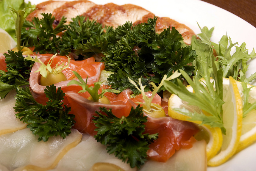 肉鱼开胃菜沙拉雕刻美食菜单服务烹饪鳟鱼美味奢华餐厅图片