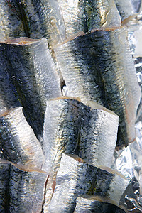 市场上销售的沙丁鱼片皮质营养海鲜钓鱼午餐鱼片饮食海洋食物烹饪牛扒地中海高清图片素材
