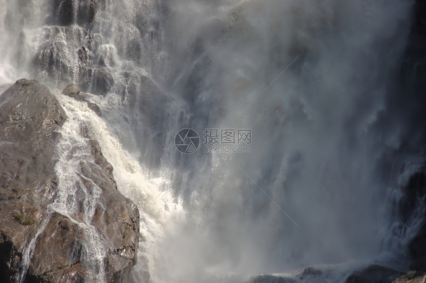 级联旅行公园溪流季节岩石流动土地风景石头环境图片