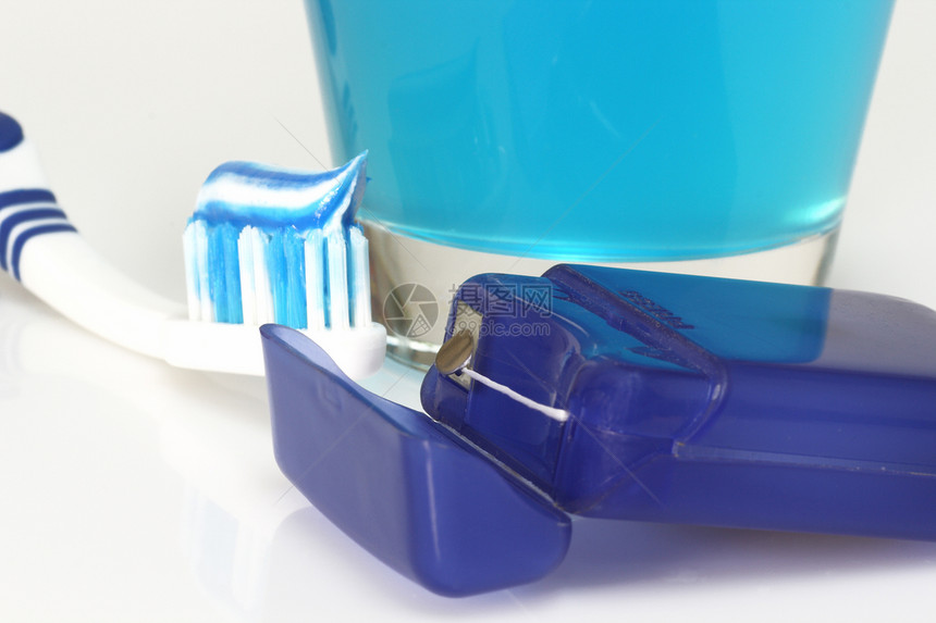 牙科护理浴室冲洗漱口水健康牙线预防牙医口服玻璃医疗图片