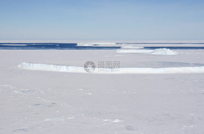 南极洲的海冰冰山冻结航班风景空气天线图片