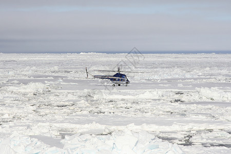 直升机飞行空气冻结天线风景航班冰山背景图片