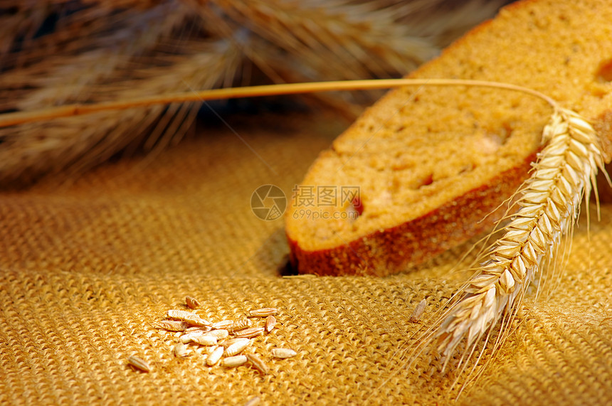 小麦和麦子食物面粉静物团体生活谷物织物早餐耳朵麻布图片