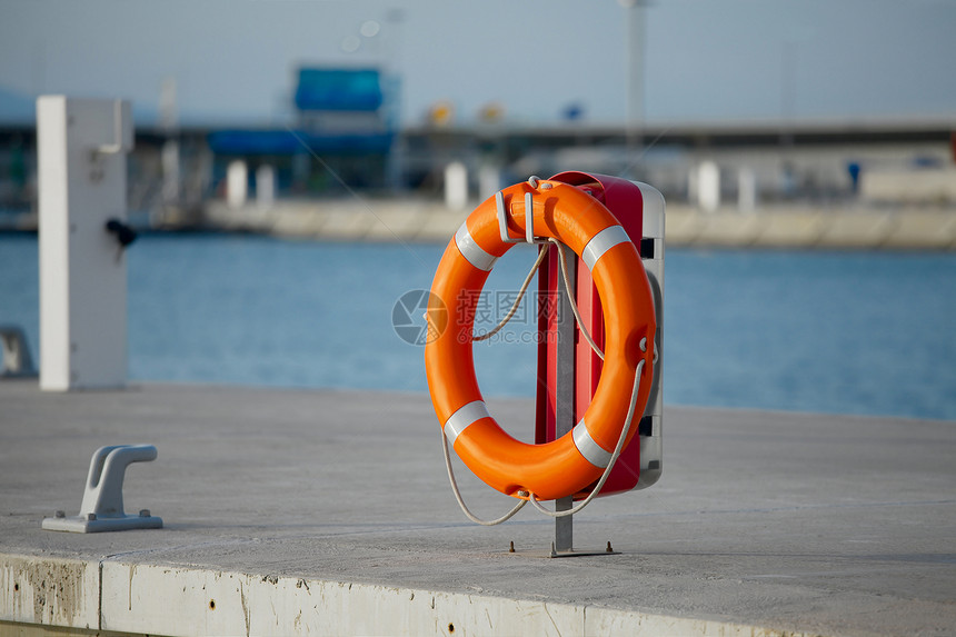 救生艇旅行援助警卫救命戒指人员生存安全游泳帮助图片