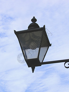 旧灯英语天空历史性路灯正方形背景图片