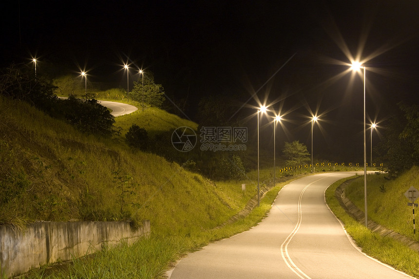 夜间热带乡村公路  夜间农村街道爬坡运输旅行沥青车道道路图片