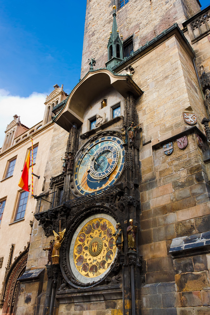 古老的布拉格天文时钟皇家大教堂城堡游客旅行历史建筑旅游城市图片