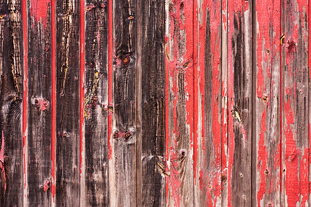 红油漆木材板壁板栅栏谷仓灰色材料木材削片粮食褪色指甲背景图片