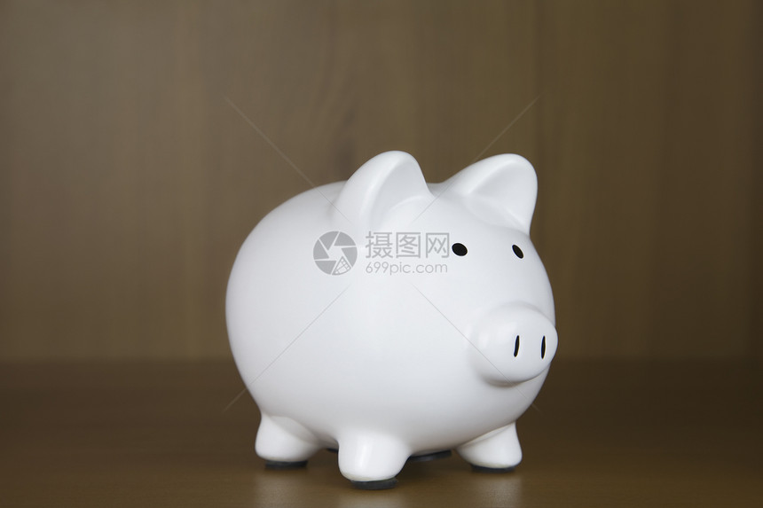 养猪银行储蓄金融空格处水平金钱摄影白色财政图片