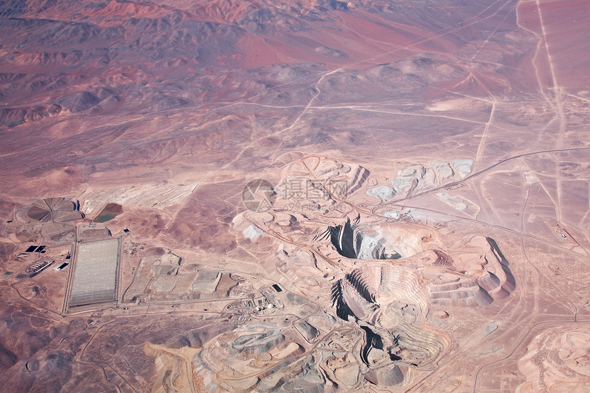 智利阿塔卡马沙漠露天铜矿的空中观察金子矿石资源露天美化岩石财富材料峡谷加载图片