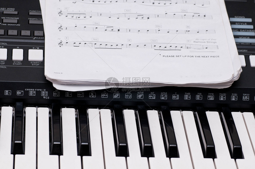钢琴键音乐旋律插图键盘水平电子合成器黑色笔记工具图片