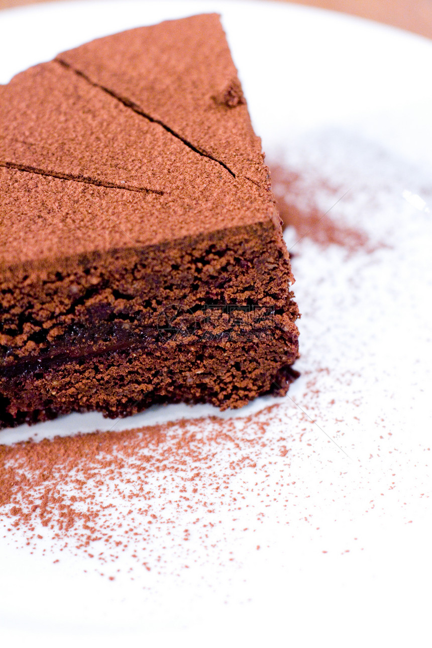 巧克力蛋糕块甜点蛋糕美食餐厅糕点育肥食物黑色宏观派对图片