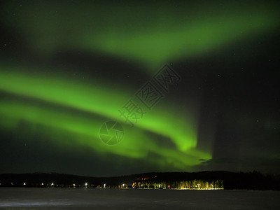 北亚展示舞灯天空天文学极光北极星绿色高清图片