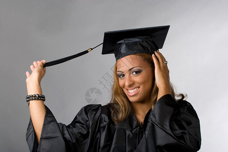 毕业快乐成人大学女孩女士里程碑学校文凭少数民族学生教育服装高清图片素材