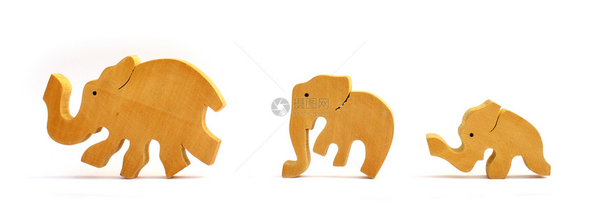 连续木玩具大象图片