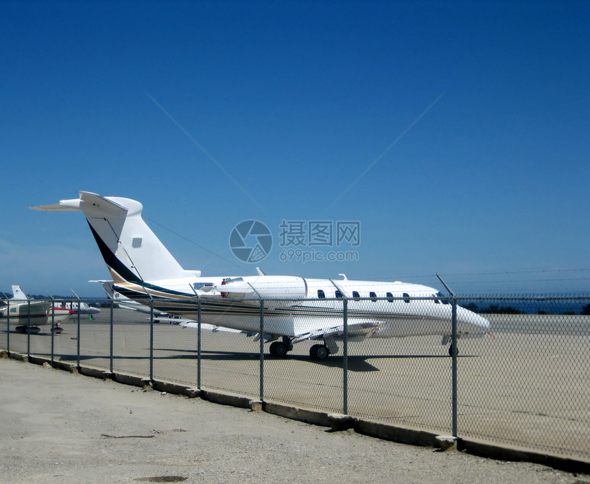 飞机信号旅游人员天空控制器航空机场空姐运输喷射机图片