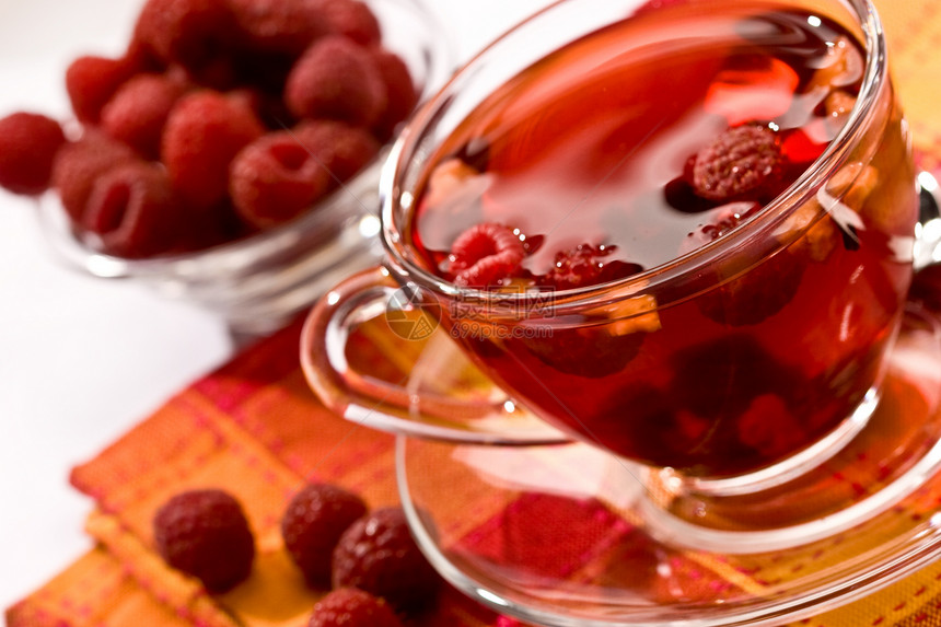 果茶玻璃红色食物盘子玻璃状覆盆子水果杯子图片