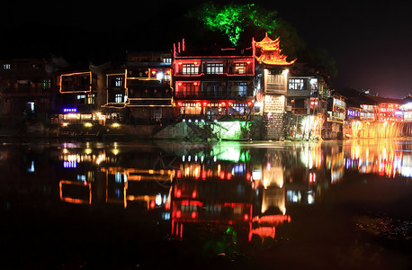 中国凤凰城夜幕风景建筑城市橙子村庄派对娱乐酒吧红色少数民族吸引力背景图片