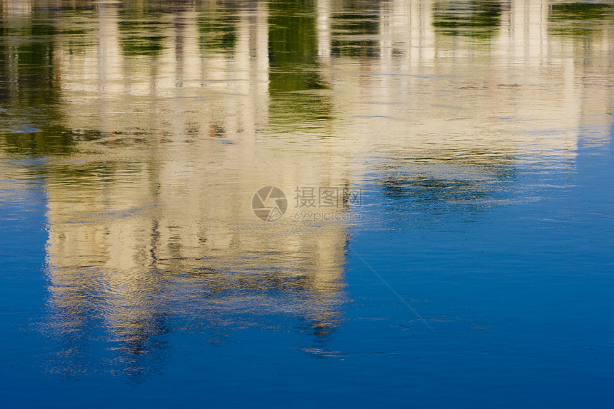 在卢瓦尔河 沙穆尔堡 拉乌瓦的帕斯德罗瓦中旅行外观宫殿世界反射位置反思河流景点镜像图片