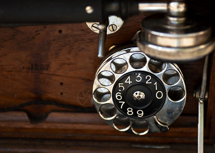 旧电话旋转拨号数字通讯乡愁复古风格磁盘技术电讯高清图片