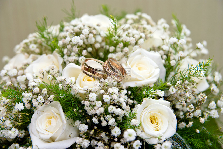 婚前花束玫瑰白色戒指新娘仪式庆典新人婚礼浪漫图片