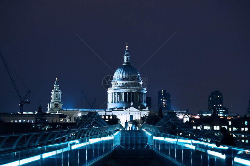 伦敦圣保罗大教堂银行教会旅游纪念碑反射英语吸引力圆顶景观反思图片