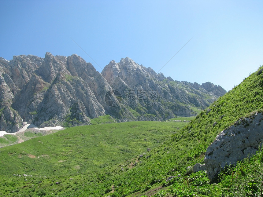 山山脉路线文件天空花朵高山草甸旅行轨道山丘高原图片