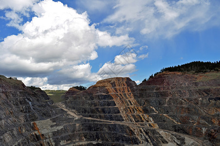 重建家园的矿山矿业本垒高清图片