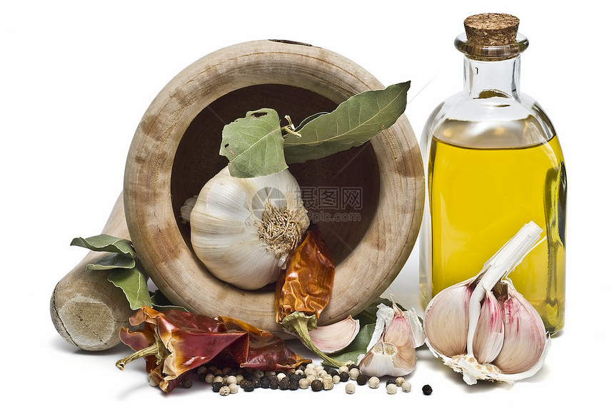 地中海香料和橄榄油芳香辣椒饮食敷料美食桂冠树叶瓶子静物食物图片