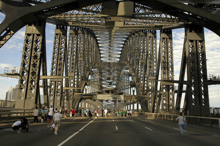 港口桥跑步运动跑步者旅行地标人群吸引力图片