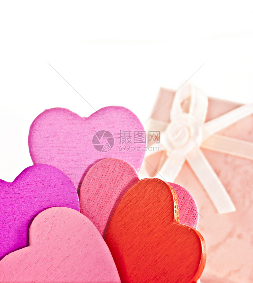 木心形粉红色彩色盒涂鸦剪贴簿红心红色蜡笔木头绘画展示玫瑰创造力图片