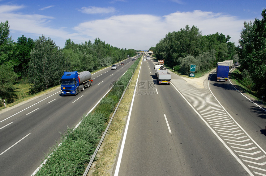 公路高速公路速度旅行货车货运货物运动路线沥青主路车辆图片