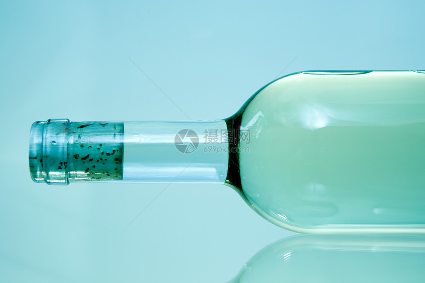 酒瓶背光瓶装瓶子软木透明度饮料玻璃奢华液体图片