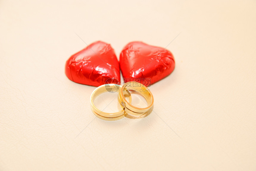 结婚戒指金子庆典钻石仪式已婚婚礼珠宝宝石浪漫新人图片